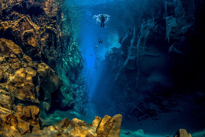 Snorkel the Silfra Fissure-Meet on Location (Free Photos & Cocoa) - Key points to know before booking