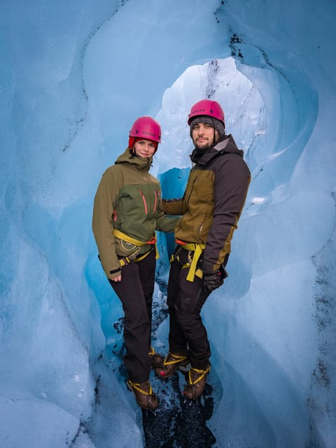 Sólheimajökull Glacier: Guided Hike with Equipment - Walking onto Sólheimajökull’s old blue ice