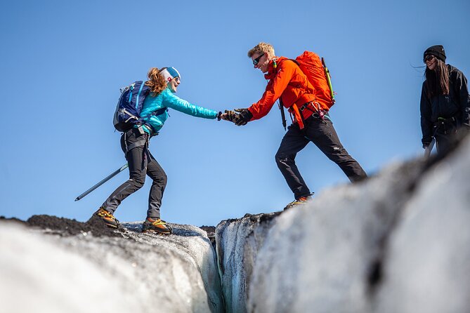 Sólheimajökull Glacier Hike – Adventure in a Small Group - Walking onto Sólheimajökull for the first time