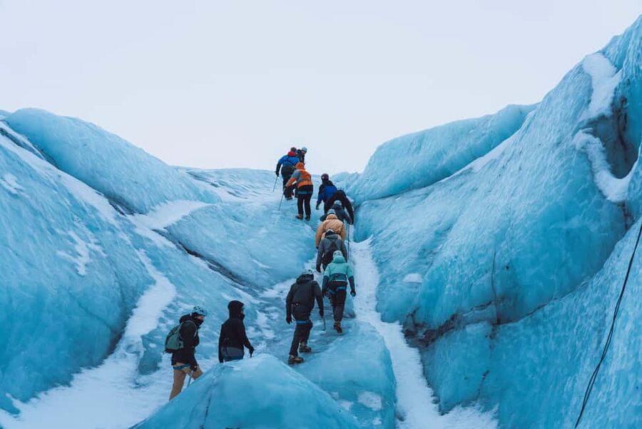 Sólheimajökull: Guided Glacier Hike - Clothing and preparation that make a difference
