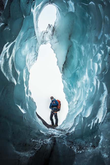 Sólheimajökull: Guided Glacier Hike - Learning to walk across Sólheimajökull