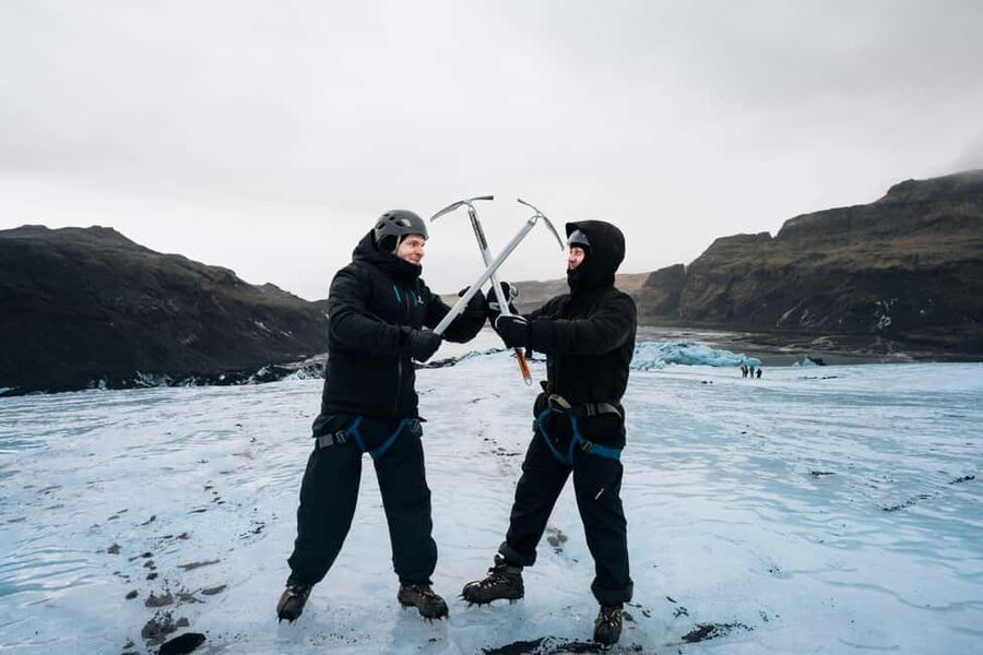 Sólheimajökull: Guided Glacier Hike - From the glacier edge to blue crevasses