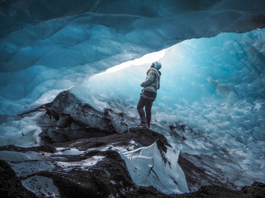 Sólheimajökull Ice Climb and Glacier Hike - The 30-minute safety briefing on the ice