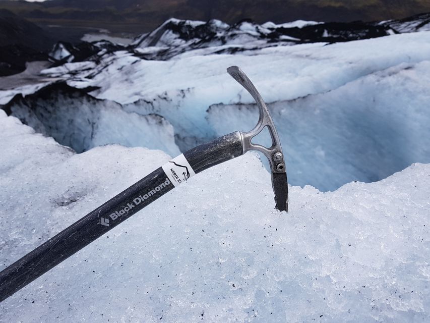 Sólheimajökull Ice Climbing Tour - The 15-minute approach to Sólheimajökull