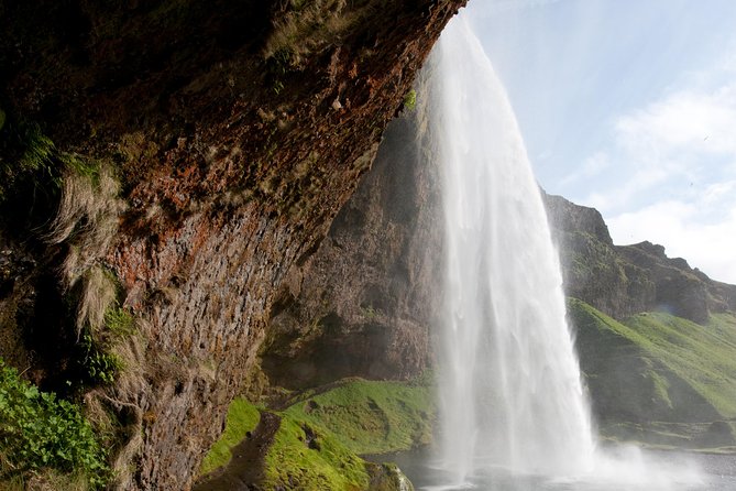 South Coast, Waterfalls and Vík village from Reykjavik - Sólheimajökull: a close look at retreating ice