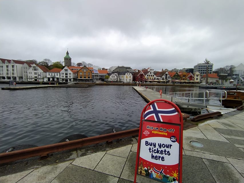 Stavanger: 24-Hour Hop-On Hop-Off Bus Pass - Skansekaien and St. Petri Church: a quick look at everyday Stavanger