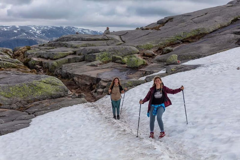Stavanger: Kjerag Summer Hike with Packed Lunch - Views toward Lysebotn and Lysefjord