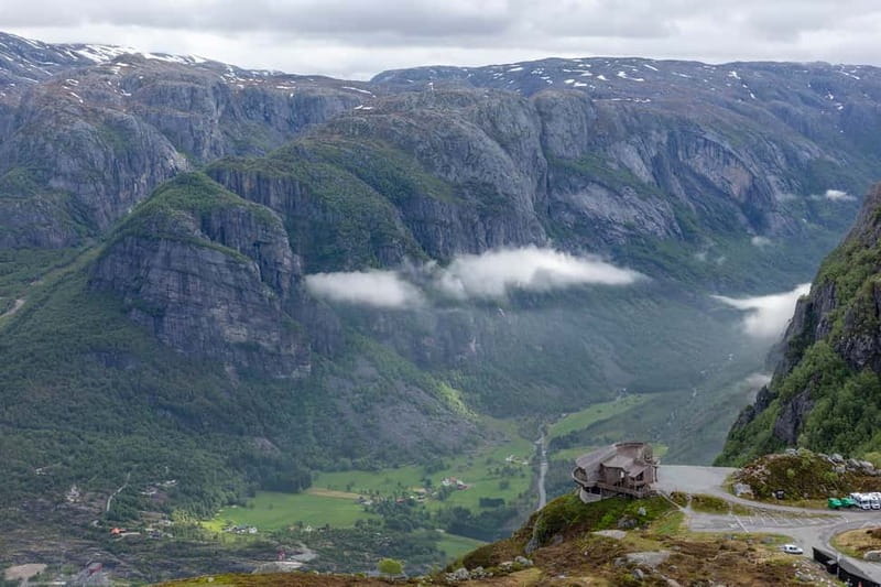 Stavanger: Kjerag Summer Hike with Packed Lunch - The drive from Stavanger to Eagle’s Nest