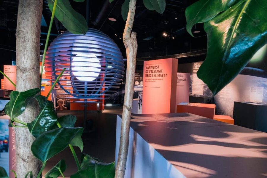 Stavanger: Norwegian Petroleum Museum - Entrance Ticket - Give the climate displays proper time