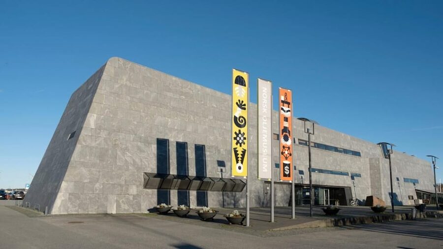 Stavanger: Norwegian Petroleum Museum - Entrance Ticket - Start with how oil and gas formed