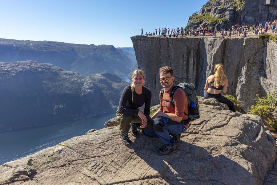 Stavanger: Preikestolen Classic Hike and Side Trail - From Stavanger to the trailhead