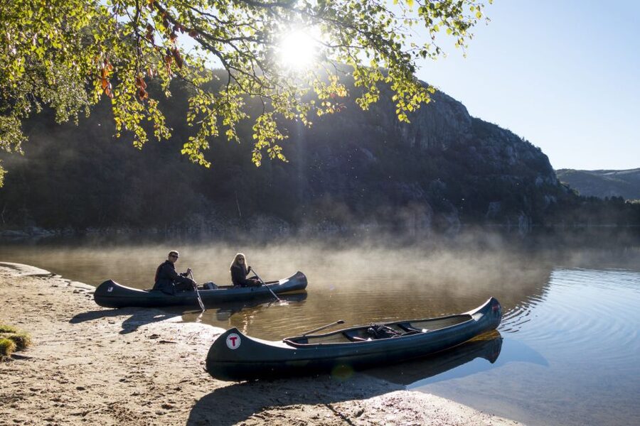 Stavanger: Preikestolen Hidden Trail Hike + Canoe + Lunch - Who should book this hike