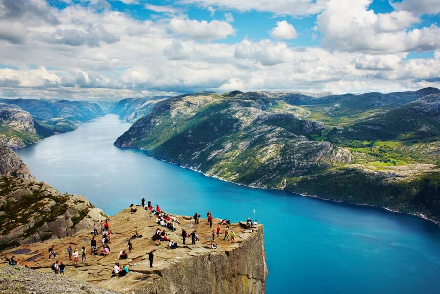 Stavanger: Preikestolen (Pulpit Rock) Hike with Local Guide - Forest, streams, and the first open views