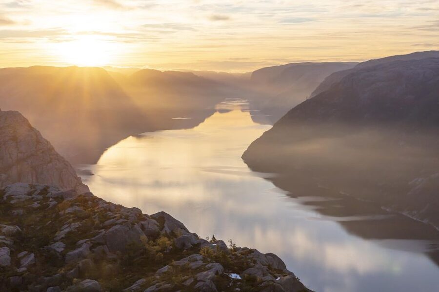 Stavanger: Preikestolen Sunrise Hike with Breakfast Buffet - Key points to know before you book