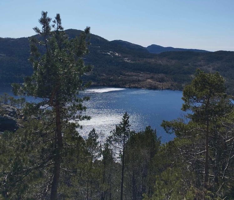 Stavanger: Preikestolen Tour with Guide and Pickup - Key points to know before booking