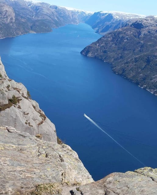 Stavanger: Preikestolen Tour with Guide and Pickup - What $165 includes, and what it does not