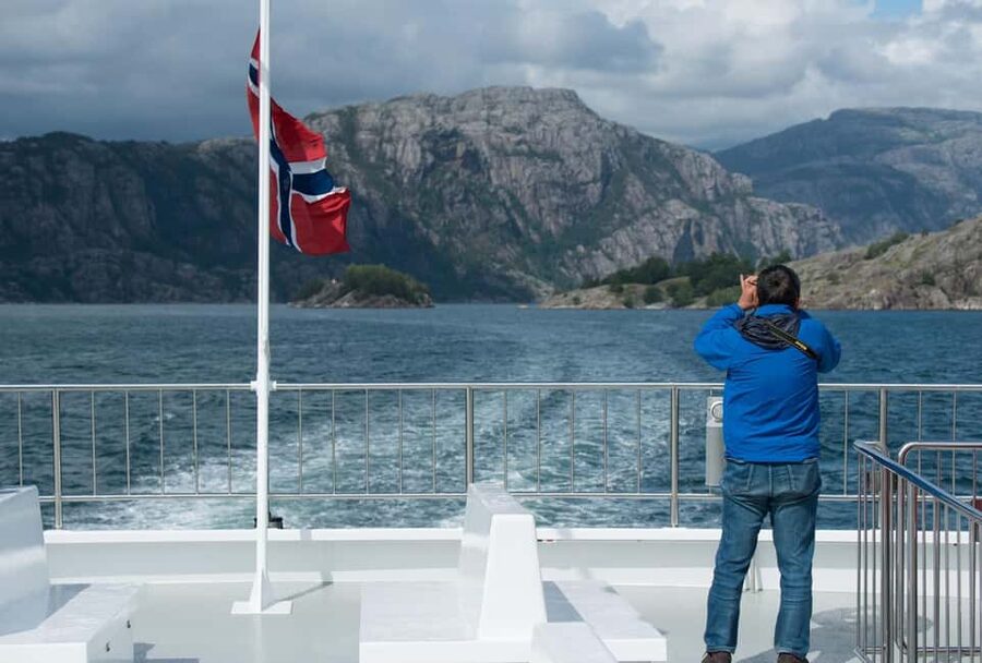 Stavanger: Scenic Fjord Cruise to Lysefjord and Preikestolen - Practical Tips for a Better Day