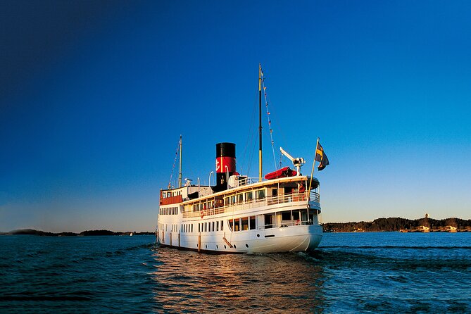 Stockholm Archipelago Cruise with Guide - Why Vaxholm gives the cruise a clear purpose