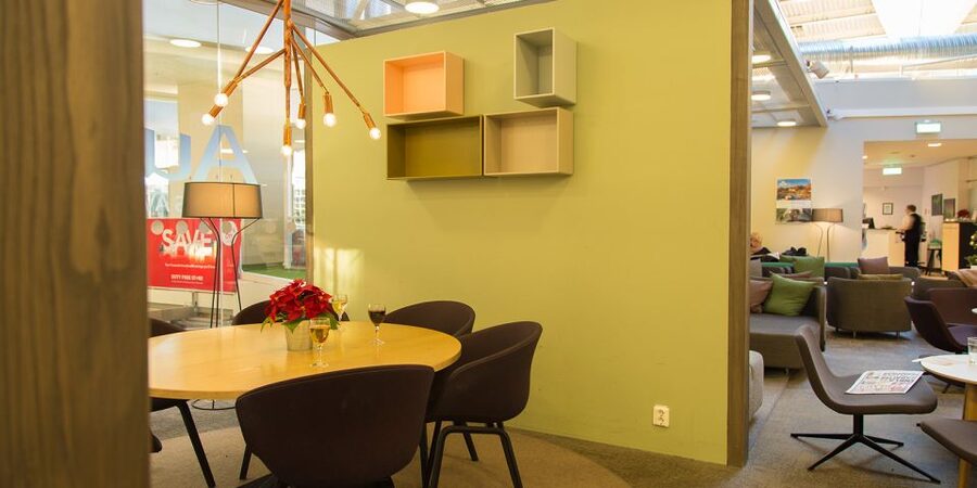 Stockholm Arlanda Airport (ARN): Premium Lounge Entry - Who will get the most from this pass?