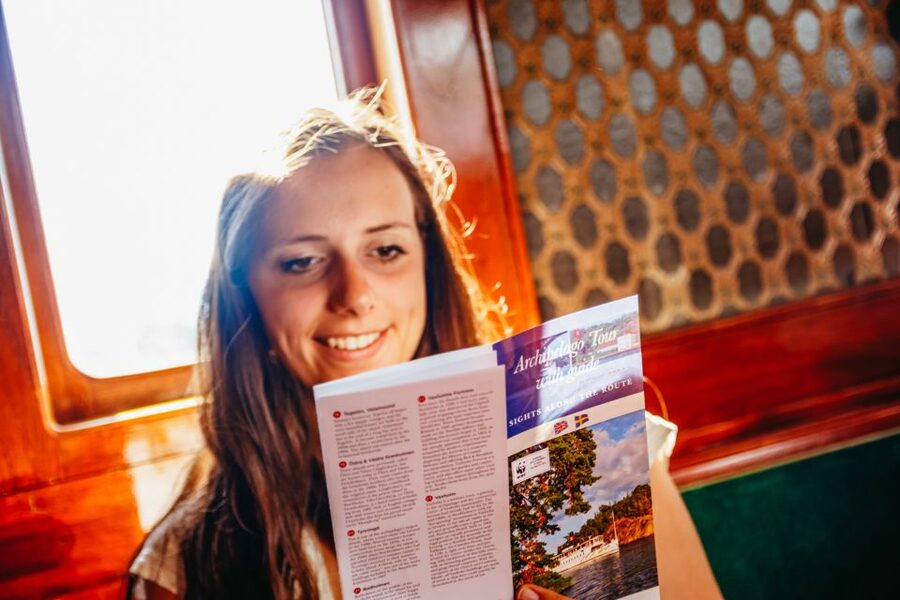 Stockholm: City Archipelago Sightseeing Cruise with Guide - Inside, outside, and the onboard cafeteria