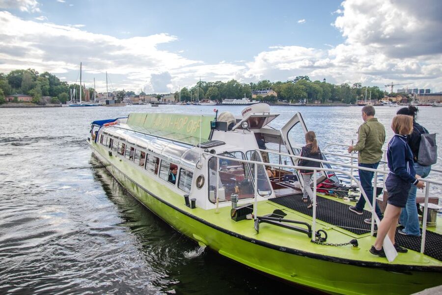 Stockholm: City Sightseeing Hop-On Hop-Off Bus Tour - Karlaplan, Stureplan, and the Ice Bar
