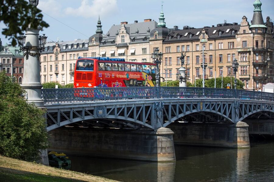 Stockholm: City Sightseeing Hop-On Hop-Off Bus Tour - Kungsträdgården, Strandvägen, and central Stockholm