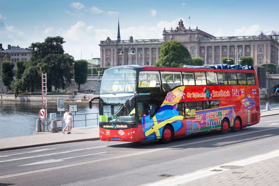 Stockholm: City Sightseeing Hop-On Hop-Off Bus Tour - Start with the complete 60-minute circuit