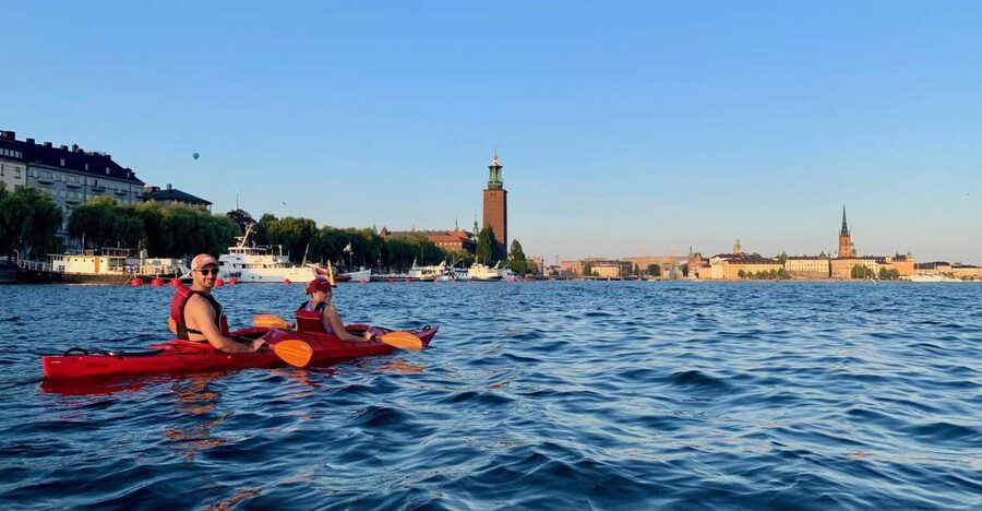 Stockholm: Daytime Kayak Tour in Stockholm City - Stockholm seen from the seat of a kayak