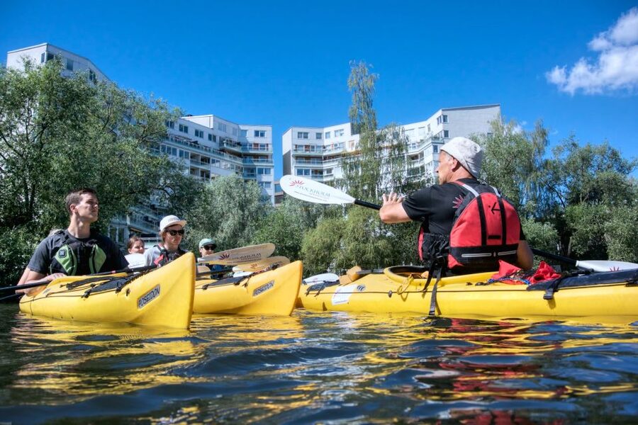 Stockholm: Guided Kayak City Tour & Optional Midsummer Meal - Who should book this experience?