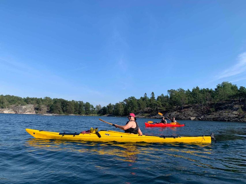 Stockholm: Morning Kayak Tour in the Archipelago with Lunch - Two hours among the islands