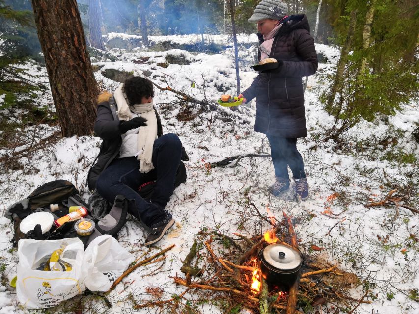 Stockholm: Nature Hike with Campfire Lunch - A campfire lunch that earns its place