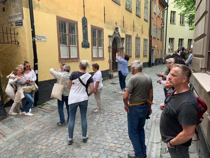 Stockholm: Old Town Guided Walking Tour (English / Deutsch) - The Iron Boy adds a small, human pause