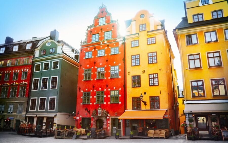 Stockholm: Old Town Highlights Private Walking Tour - Inside the Royal Palace on the four-hour option