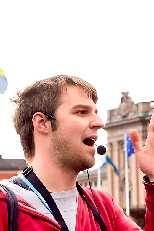 Stockholm: Old Town Walking Tour with Local Guide - The Royal Palace and Stockholm Cathedral
