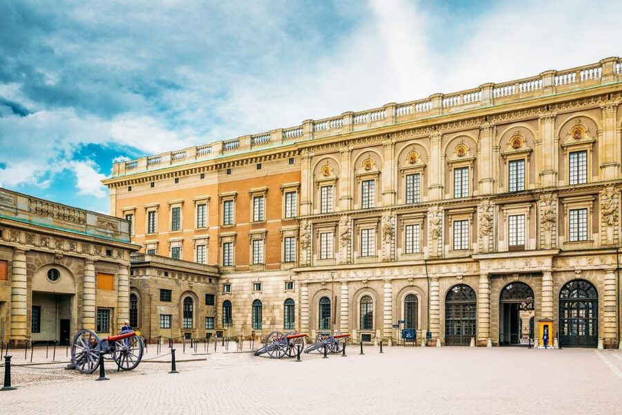 Stockholm Pass: Save up to 50% - Includes Vasa Museum Ticket - Hop-on hop-off buses: useful, but seasonal