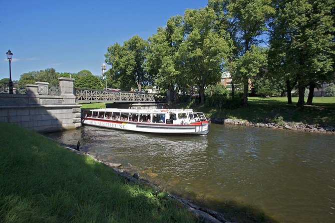 Stockholm: Royal Djurgården Boat Tour - The audio guide and what it adds