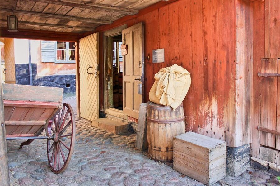 Stockholm: Skansen Open-Air Museum Admission Ticket - Nordic wildlife, domestic breeds, and the zoo areas