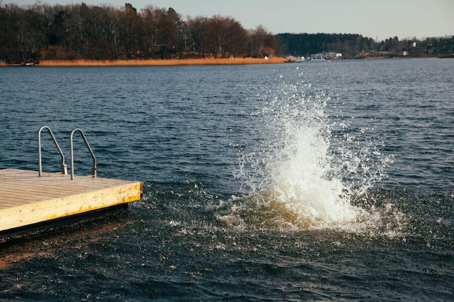 Stockholm: Traditional Sauna & Polar Plunge in Baltic Sea - The Baltic Plunge and the Missing Shower