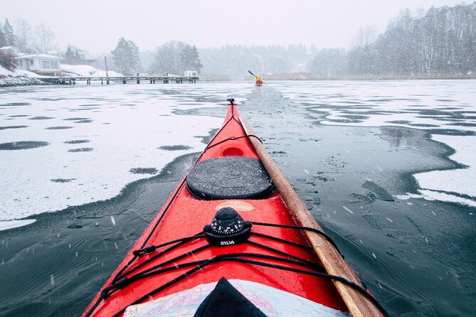 Stockholm: Winter Kayaking, Swedish Fika and hot Sauna Experience - Sauna, cold plunge, and the best finish