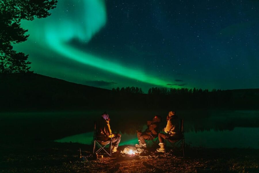 Svolvær: Experience the Magic of the Northern Lights! - Chasing the Aurora from Svolvær
