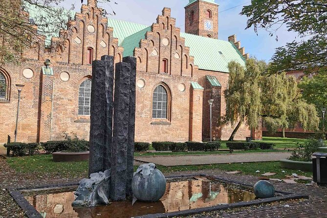 The Ancient Viking Stronghold of Aros: A Self-Guided Audio Tour in Aarhus - Passing ARoS Without Paying for Entry