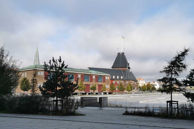 The Ancient Viking Stronghold of Aros: A Self-Guided Audio Tour in Aarhus - Aarhus Cathedral and the Medieval Center