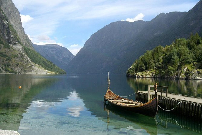 The Scenic Roadtrip, Oslo to Bergen via Flam & the Fjords - What the guides add to the day