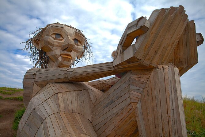 The Six Forgotten Giants Trolls Hunt with Minibus - Sleeping Louis in Rødovre