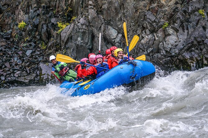 Top-Rated Family Rafting-Warm Drysuits, Volcanic Canyon, Epic Fun - Guides shape the day
