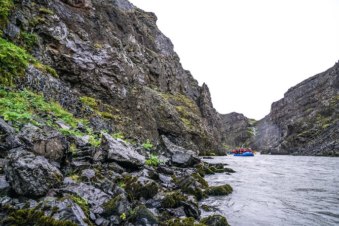 Top-Rated Family Rafting-Warm Drysuits, Volcanic Canyon, Epic Fun - The volcanic canyon is the real scenic reward