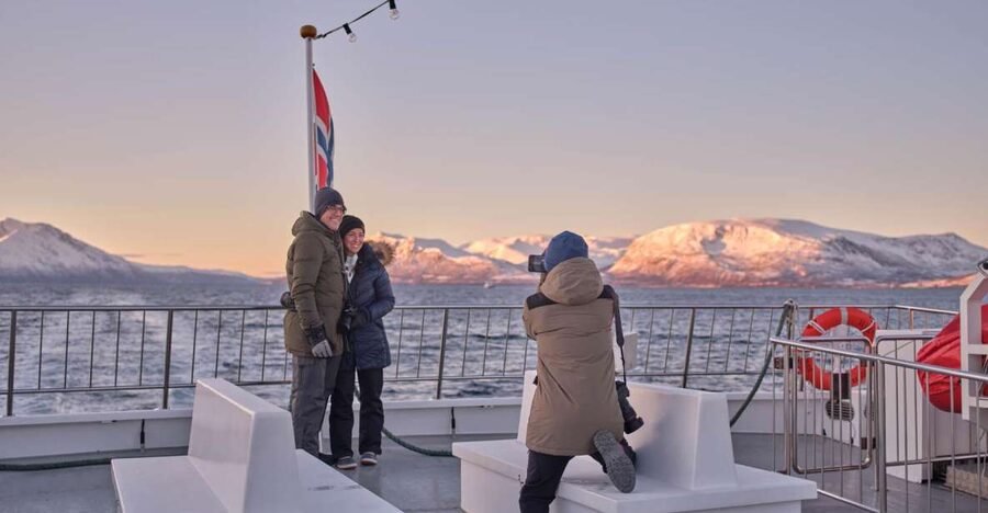 Tromsø: Arctic Fjord Cruise in Polar Landscapes - Local stories, Arctic facts, and a light finish