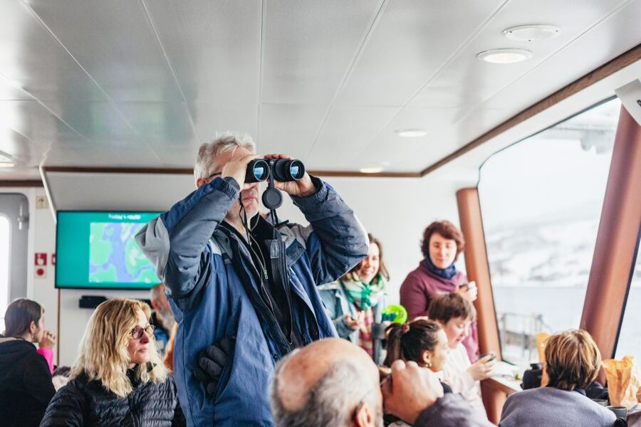 Tromsø: Arctic Fjord Cruise With Stop On Land At Fish Racks - Rystraumen and the changing water