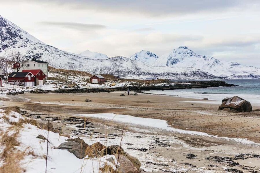 Tromsø: Arctic Landscape and Fjord Tour with Snacks - Eidvegen and Håkøya: early views without a rush