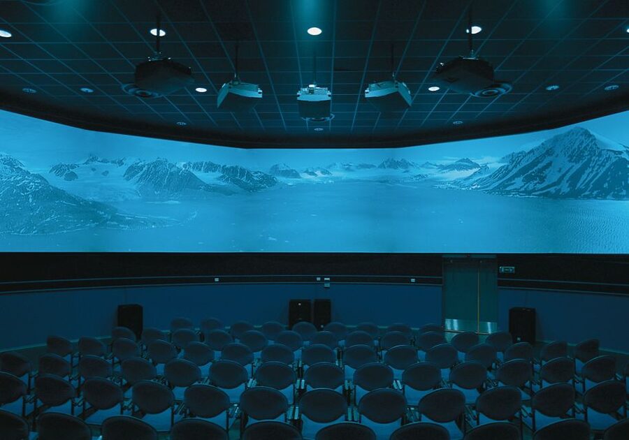 Tromsø: Entrance Ticket to Polaria - Why Polaria is more than a small aquarium